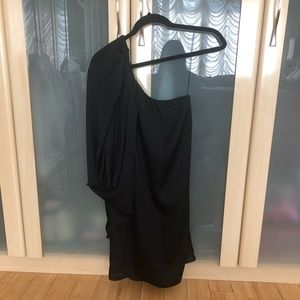 Aqua One Off The Shoulder Dress Size 6